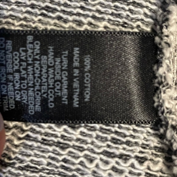 Express Gray Open-Front Cardigan - Picture 4 of 6